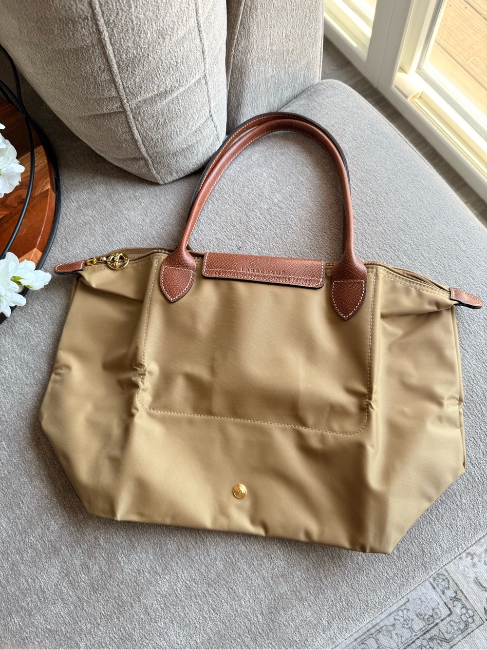 Longchamp Two-Tone Shoulder Bag in Beige and Brown - Picture 5 of 6
